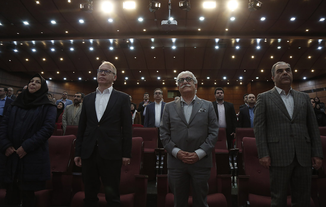 بررسی «نقش روابط عمومی در مدیریت بحران ناترازیها و توسعۀ صنعتی»